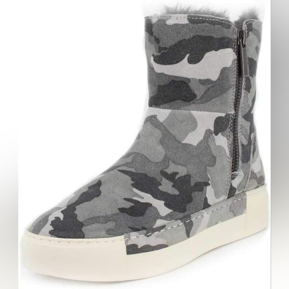 J Slides High Top Side Zip Lined Faux Fur Camo Victory Snow Boots Size 9